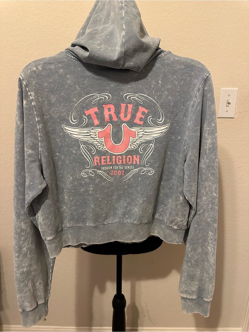 True Religion Light Blue Acid Wash Hoodie with Pink Logo. Size XL NWT - Picture 3 of 10